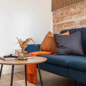 Superapart Orla 5, Calming Oasis Warszawa